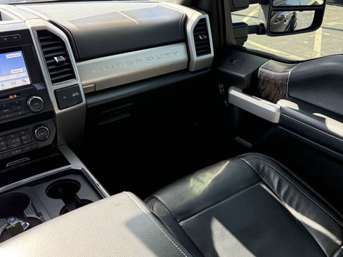 Used 2019 Ford F450 Lariat w/ Lariat Ultimate Package image 14