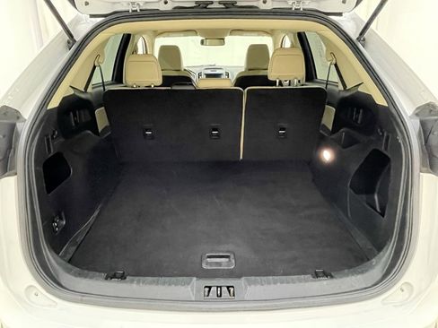 Used 2020 Ford Edge SEL image 5