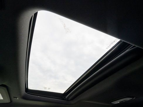 New 2025 Chevrolet Colorado Z71 w/ Technology Package image 18