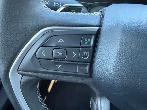 Used 2024 Jeep Grand Cherokee Limited image 16