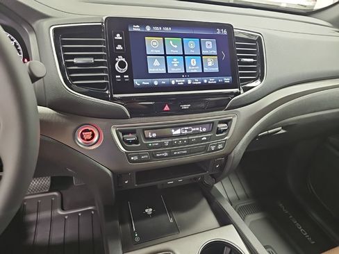 New 2026 Honda Ridgeline RTL image 12