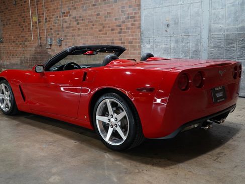 Used 2006 Chevrolet Corvette Convertible w/ Preferred Equipment Group image 36
