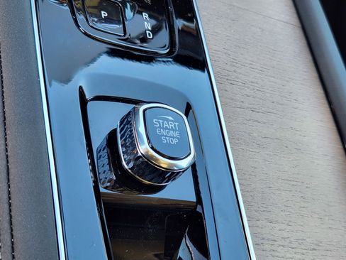 New 2025 Volvo XC90 T8 Plus w/ Protection Package image 31