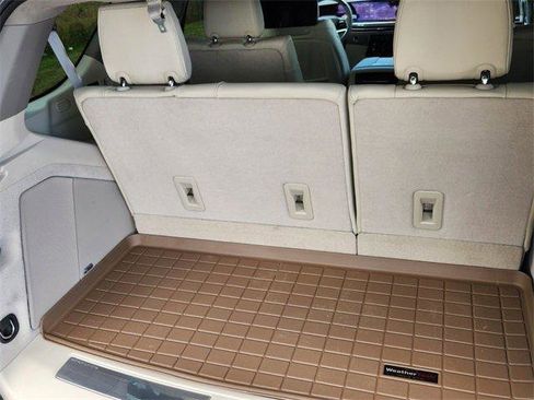 Certified 2025 Cadillac Escalade Premium Luxury Platinum image 21