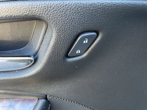 Used 2014 Chevrolet Impala LTZ image 13