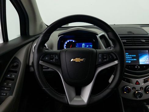 Used 2016 Chevrolet Trax LT w/ LT Convenience Package image 13
