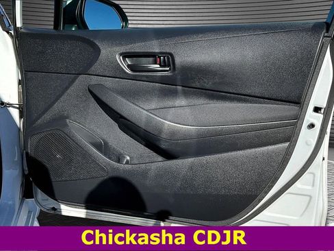 Used 2024 Toyota Corolla LE image 27