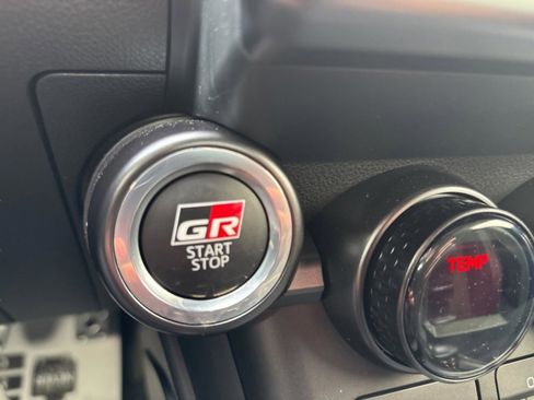 Used 2026 Toyota GR86 YUZU Limited image 24