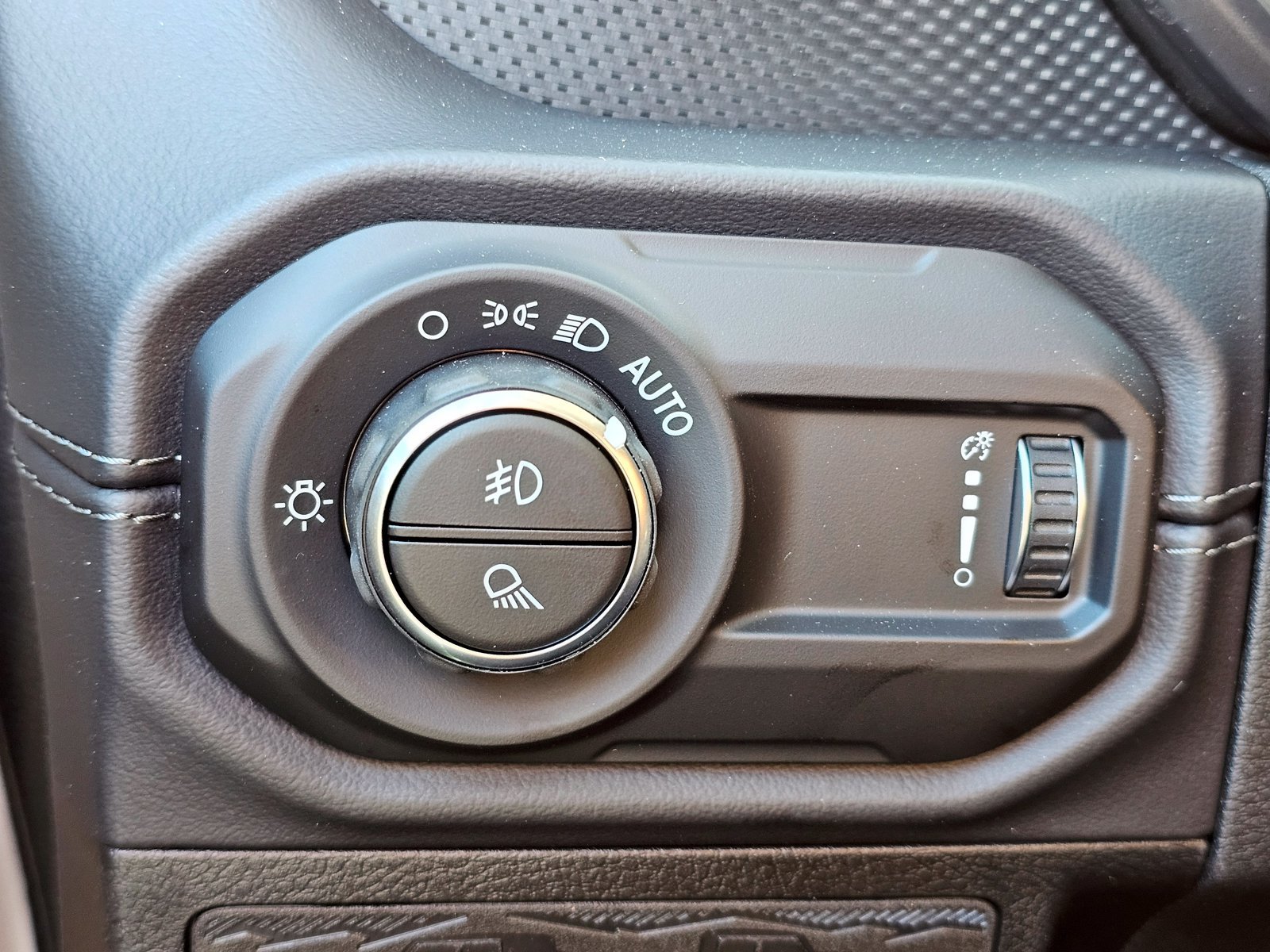 New 2026 Jeep Gladiator Rubicon AWD/4WD image 19