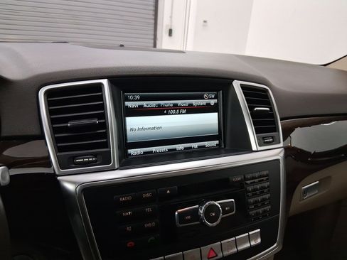 Used 2015 Mercedes-Benz ML 350 ML 350 image 25