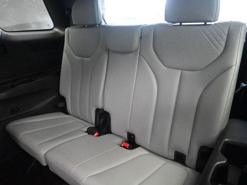 Used 2024 Hyundai Palisade SEL image 18