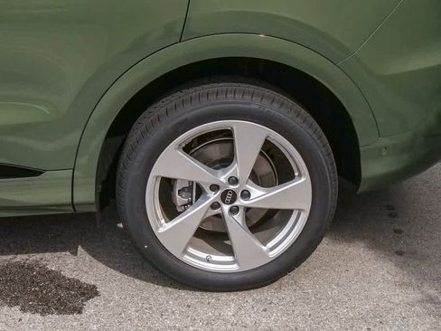 New 2025 Audi Q5 Premium Plus image 6