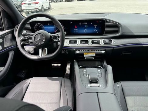 New 2026 Mercedes-Benz GLS 450 4MATIC image 18
