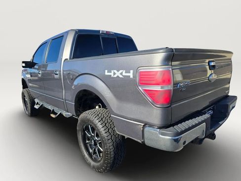 Used 2011 Ford F150 XLT w/ XLT Chrome Pkg AWD/4WD image 3