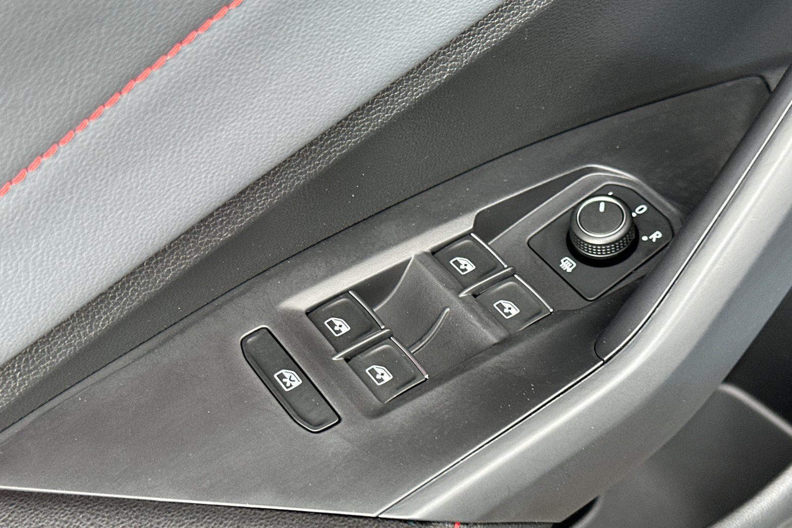 Used 2026 Volkswagen Jetta GLI Autobahn FWD image 11