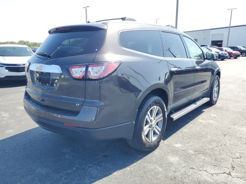 Used 2017 Chevrolet Traverse LT image 6