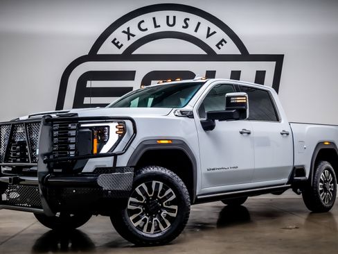 Used 2026 GMC Sierra 2500 Denali Ultimate AWD/4WD image 1