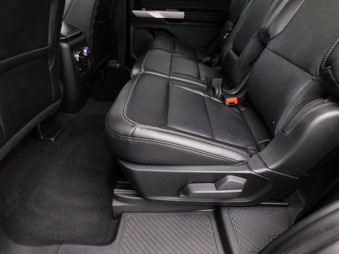 Used 2023 Ford Explorer Limited image 29