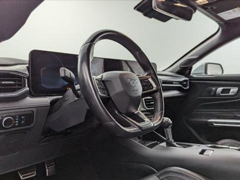 Used 2024 Ford Mustang Premium image 18