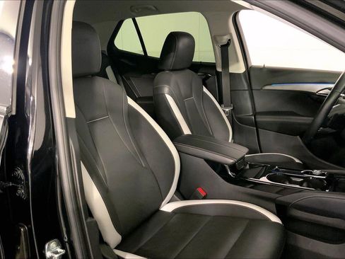 Used 2025 Buick Envision Sport Touring image 7