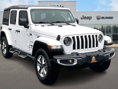 Used 2019 Jeep Wrangler Unlimited Sahara w/ Cold Weather Group image 22