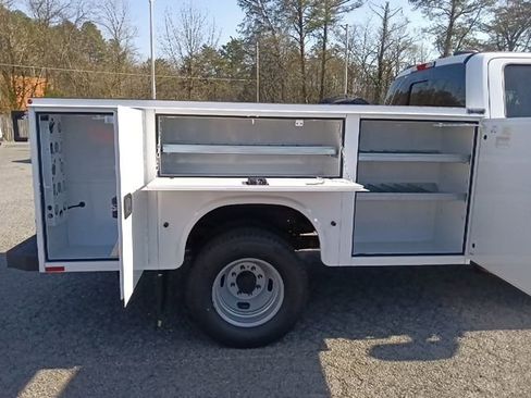 New 2026 Ford F350 XL w/ XL Chrome Package image 33