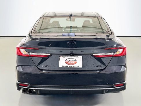 New 2026 Toyota Camry SE FWD image 5