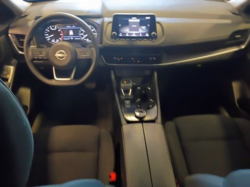 Used 2024 Nissan Rogue S AWD/4WD image 23