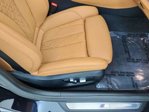 Used 2023 BMW 530e xDrive w/ Premium Package image 23