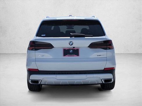 New 2026 BMW X5 xDrive40i AWD/4WD image 8