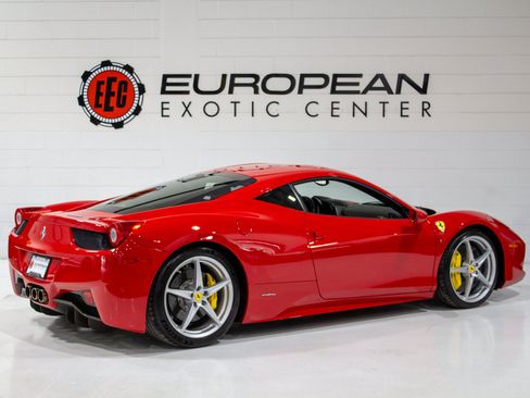Used 2014 Ferrari 458 Italia Coupe RWD image 5