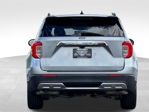 Used 2023 Ford Explorer XLT w/ Equipment Group 202A AWD/4WD image 6