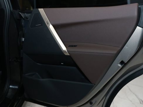 Used 2024 BMW iX xDrive50 w/ Premium Package image 29