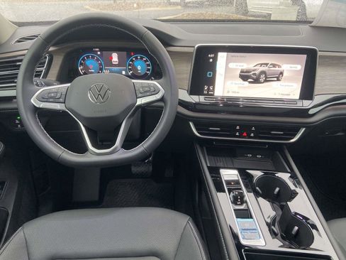 New 2026 Volkswagen Atlas SEL AWD/4WD image 14