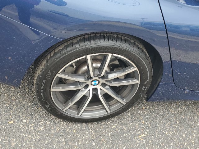 Used 2022 BMW 330i xDrive Sedan w/ Premium Package 2 AWD/4WD image 5