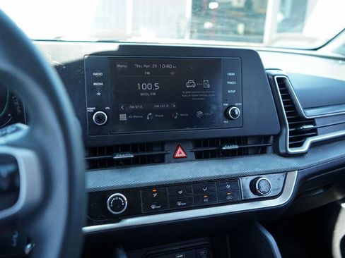 Used 2023 Kia Sportage LX FWD image 8