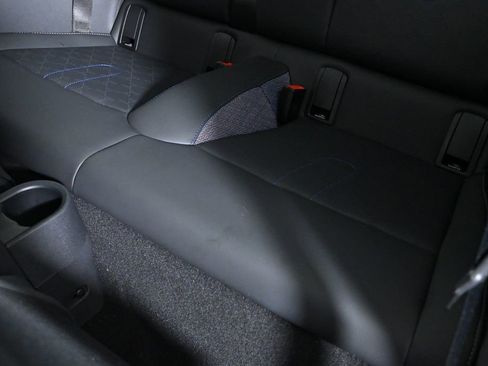 Used 2025 MINI Cooper 2-Door Hardtop image 23