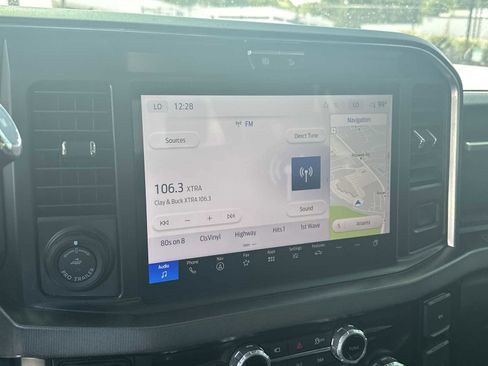 Used 2025 Ford F250 Platinum w/ FX4 Off-Road Package image 24