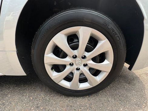 Used 2025 Toyota Corolla LE FWD image 44
