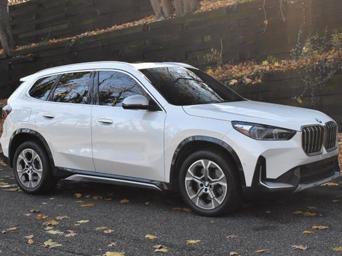 Used 2023 BMW X1 xDrive28i w/ Convenience Package image 12
