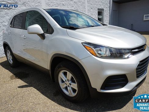 Used 2020 Chevrolet Trax LS w/ Tint and Cruise Package AWD/4WD image 1