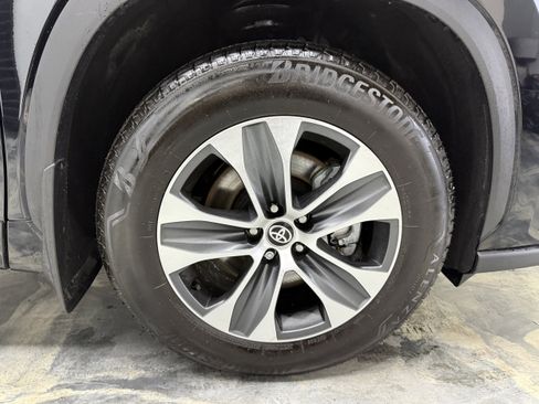 Used 2026 Toyota Grand Highlander XLE AWD/4WD image 29