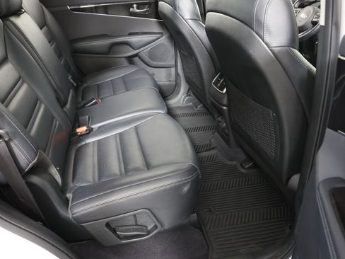 Used 2018 Kia Sorento EX AWD/4WD image 23