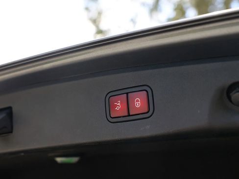 Used 2016 Mercedes-Benz E 350 E 350 4MATIC Sedan 4D image 44