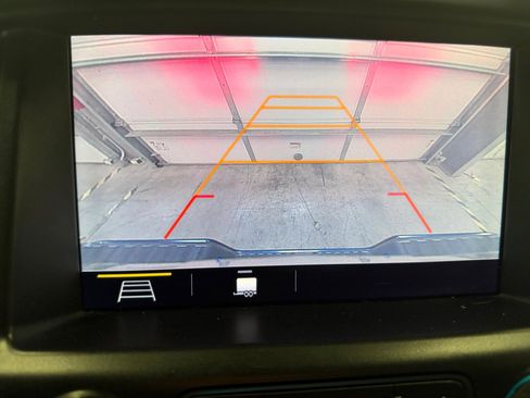 Used 2019 Chevrolet Colorado LT w/ LT Convenience Package RWD image 15