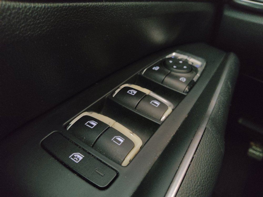 Used 2021 Kia Sorento LX FWD image 27