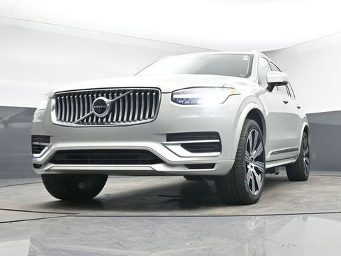 Used 2020 Volvo XC90 T8 Inscription image 11