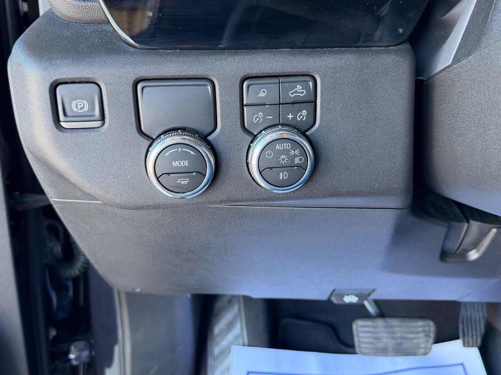 Used 2026 GMC Sierra 1500 SLT RWD image 33