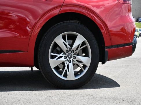 Used 2025 Genesis GV70 3.5T Sport AWD/4WD image 11