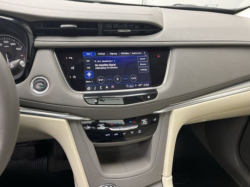 Certified 2023 Cadillac XT5 Premium Luxury w/ Technology Package image 18